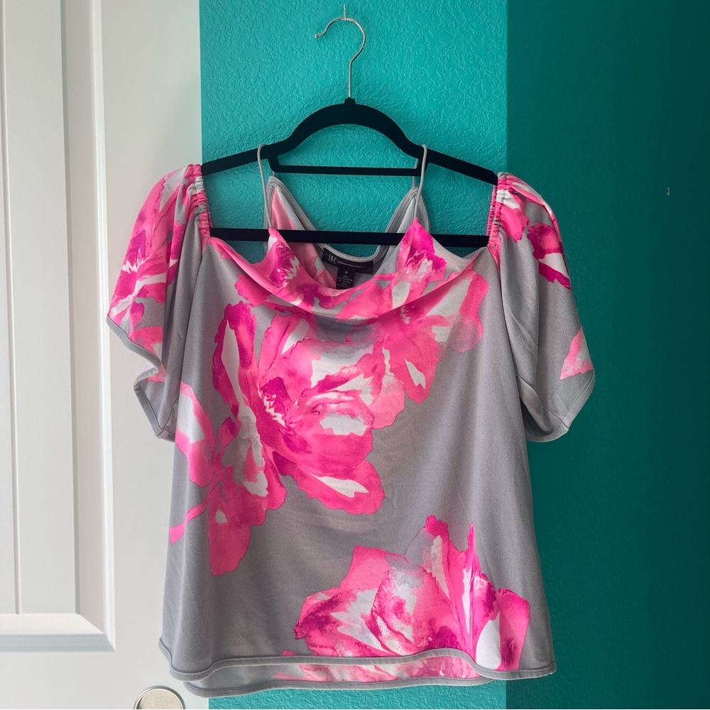 NWOT Pink and Grey Off the Shoulder Top - Picture 1 of 4